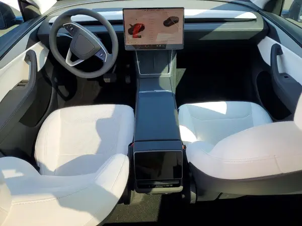 7SAYGDED4TF442712 2026 TESLA MODEL Y - Image 8