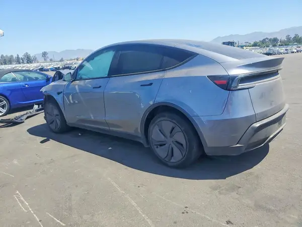 7SAYGDED4TF520390 2026 TESLA MODEL Y - Image 2