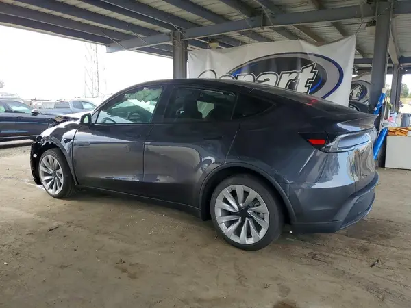 7SAYGDED4TF565409 2026 TESLA MODEL Y - Image 2