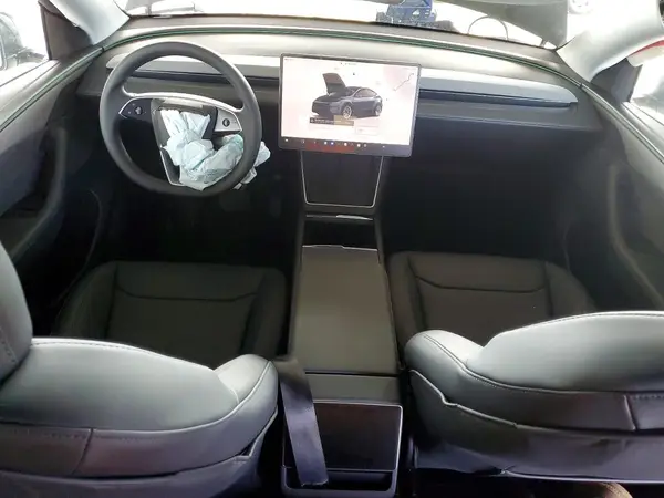 7SAYGDED4TF565409 2026 TESLA MODEL Y - Image 8