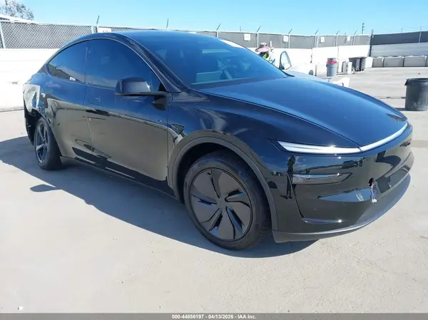 7SAYGDED4TF601762 2026 TESLA MODEL Y - Image 1