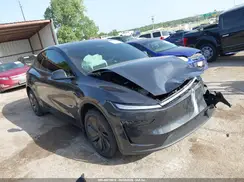 7SAYGDED4TF625785 2026 TESLA MODEL Y