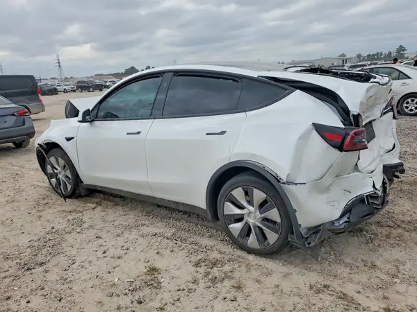 7SAYGDED5PF939869 2023 TESLA MODEL Y - Image 2