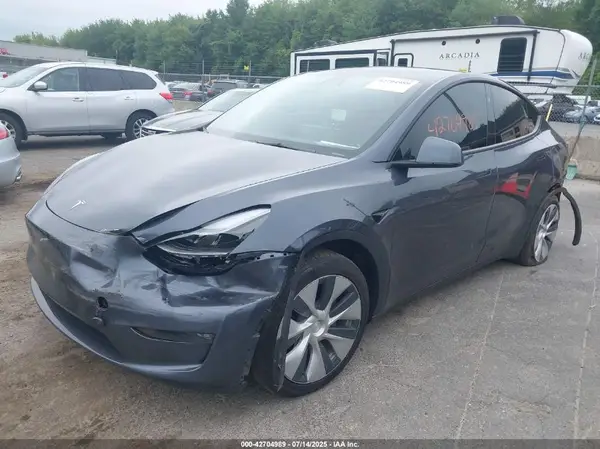 7SAYGDED5PF943050 2023 TESLA MODEL Y - Image 2