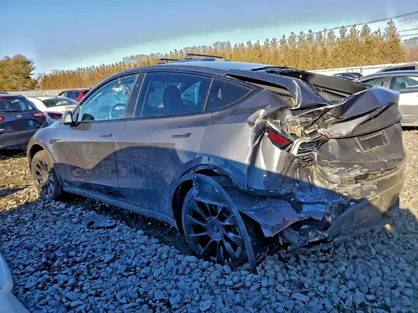 7SAYGDED5PF956378 2023 TESLA MODEL Y - Image 2