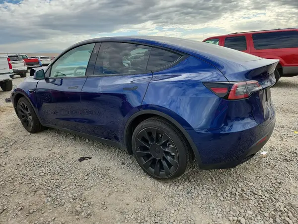 7SAYGDED5PF960995 2023 TESLA MODEL Y - Image 2