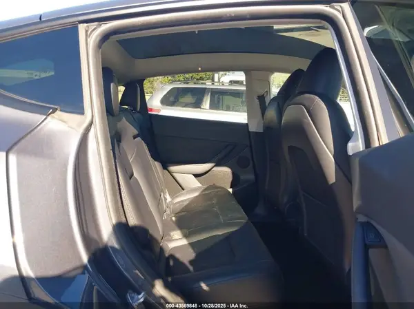 7SAYGDED5PF980101 2023 TESLA MODEL Y - Image 8