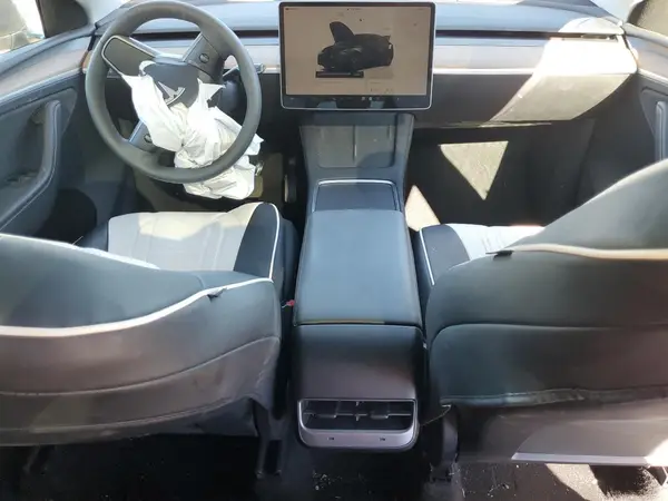 7SAYGDED5RA308071 2024 TESLA MODEL Y - Image 8