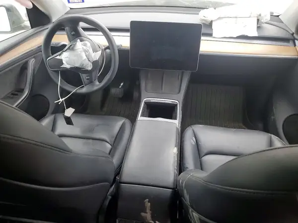 7SAYGDED5RA313738 2024 TESLA MODEL Y - Image 8