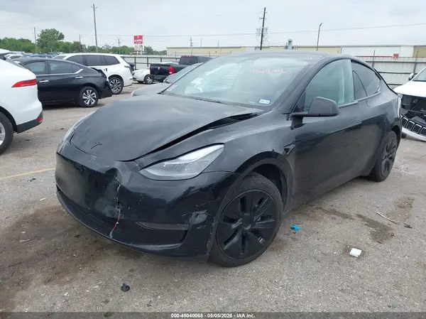 7SAYGDED5RA321807 2024 TESLA MODEL Y - Image 2