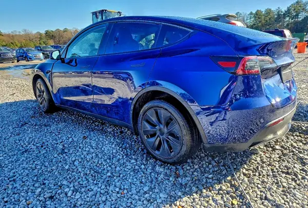 7SAYGDED5RA331964 2024 TESLA MODEL Y - Image 2