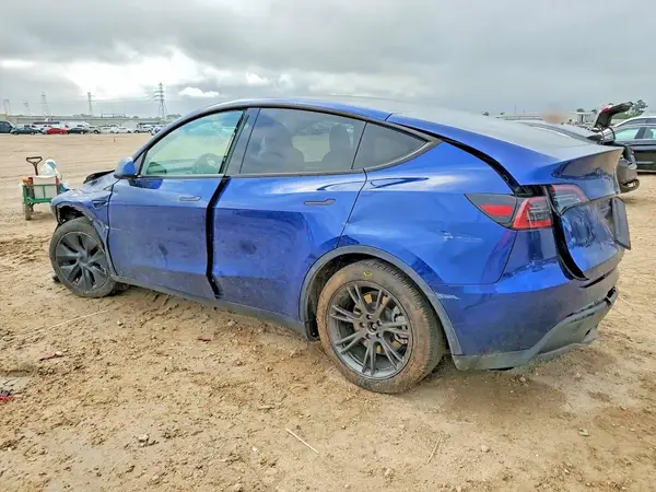 7SAYGDED5RA333939 2024 TESLA MODEL Y - Image 2