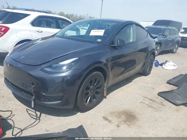 7SAYGDED5RF002491 2024 TESLA MODEL Y - Image 2