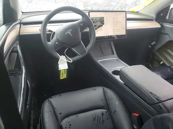 7SAYGDED5RF005732 2024 TESLA MODEL Y - Image 8