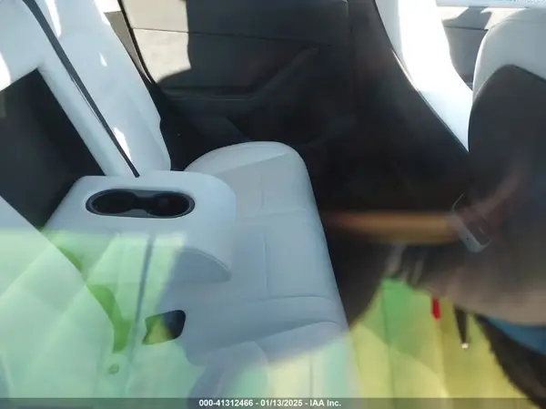 7SAYGDED5RF010087 2024 TESLA MODEL Y - Image 8