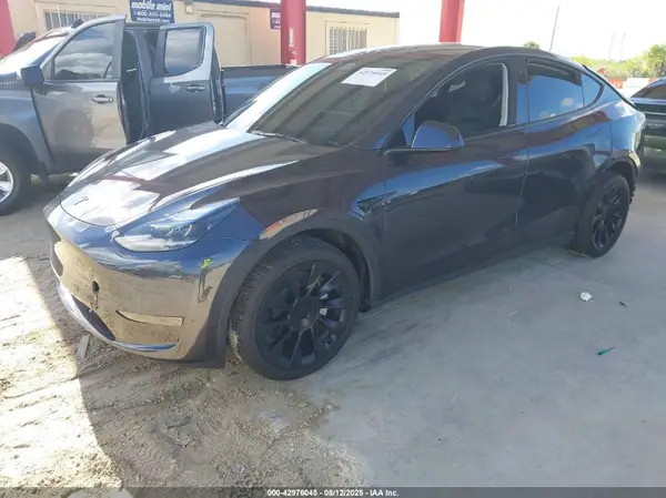 7SAYGDED5RF035281 2024 TESLA MODEL Y - Image 2