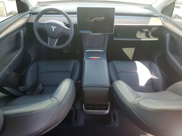 7SAYGDED5RF039377 2024 TESLA MODEL Y - Image 8