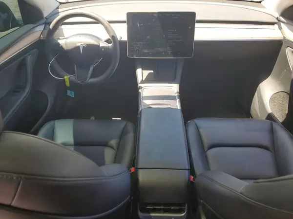 7SAYGDED5RF057684 2024 TESLA MODEL Y - Image 8