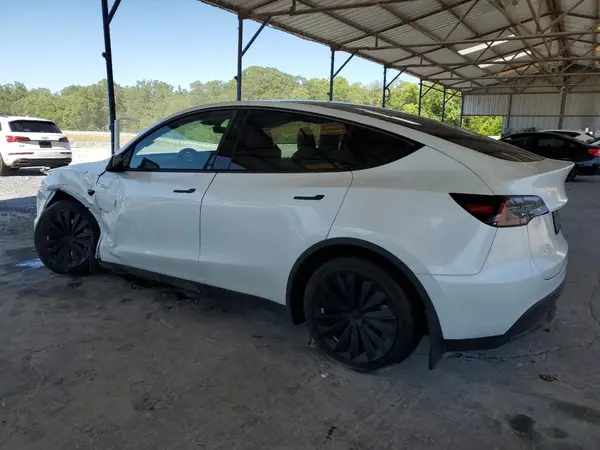 7SAYGDED5RF086456 2024 TESLA MODEL Y - Image 2