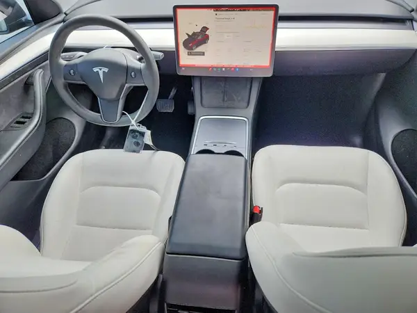 7SAYGDED5RF088143 2024 TESLA MODEL Y - Image 8