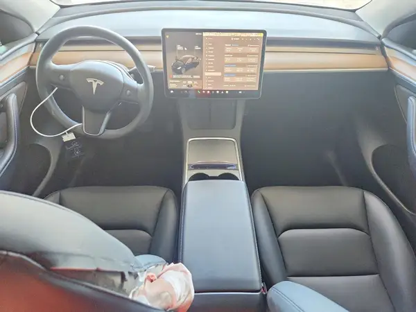 7SAYGDED5RF096775 2024 TESLA MODEL Y - Image 8