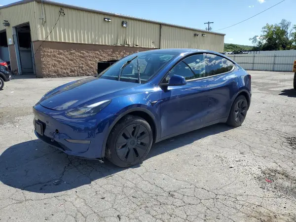 7SAYGDED5RF098249 2024 TESLA MODEL Y - Image 1