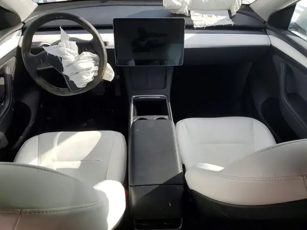 7SAYGDED5RF103322 2024 TESLA MODEL Y - Image 8