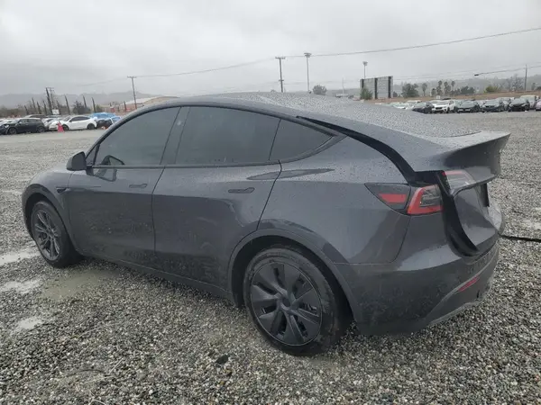 7SAYGDED5RF125093 2024 TESLA MODEL Y - Image 2