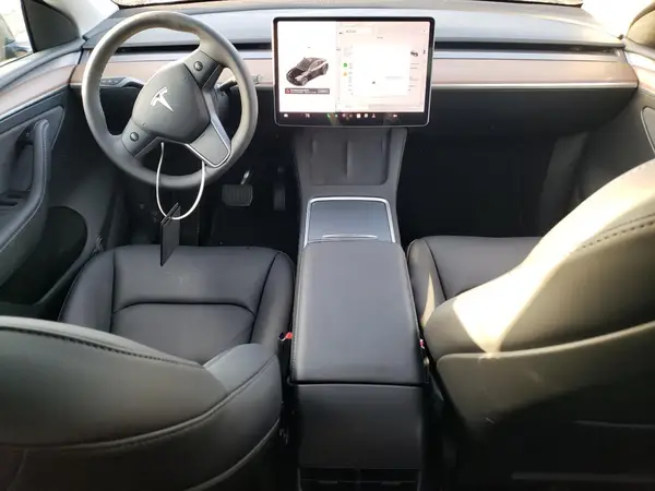7SAYGDED5RF158563 2024 TESLA MODEL Y - Image 8
