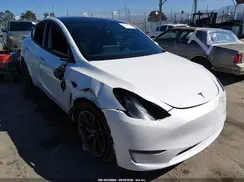 7SAYGDED5RF170650 2024 TESLA MODEL Y
