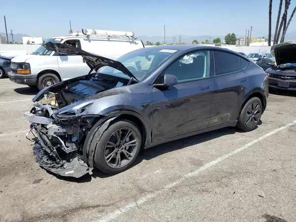 7SAYGDED5RF177307 2024 TESLA MODEL Y - Image 1