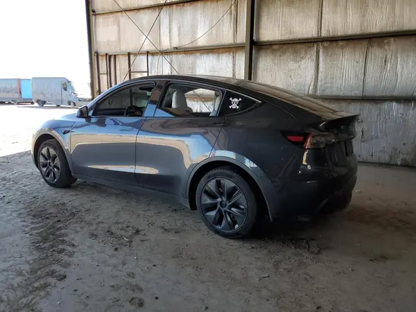 7SAYGDED5RF181292 2024 TESLA MODEL Y - Image 2