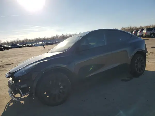 7SAYGDED5RF185245 2024 TESLA MODEL Y - Image 1