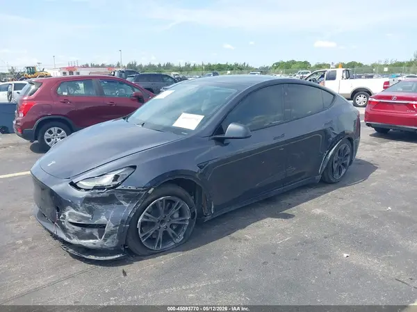 7SAYGDED5RF192793 2024 TESLA MODEL Y - Image 2