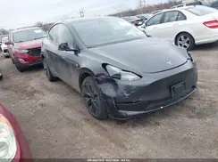 7SAYGDED5RF194205 2024 TESLA MODEL Y