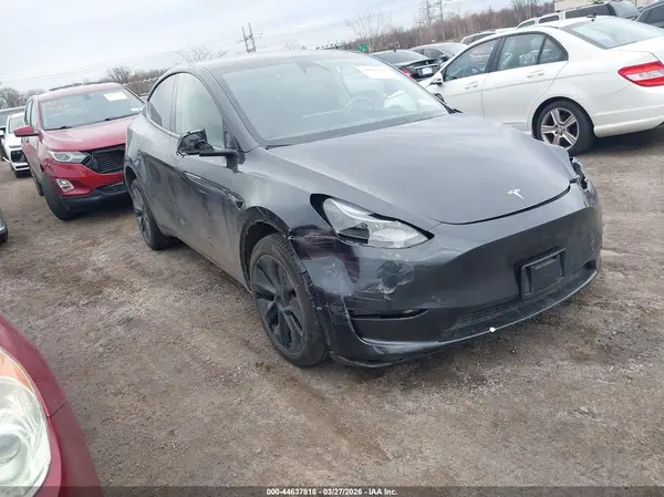 7SAYGDED5RF194205 2024 TESLA MODEL Y - Image 1