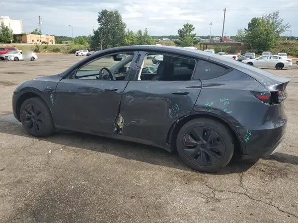 7SAYGDED5RF195791 2024 TESLA MODEL Y - Image 2