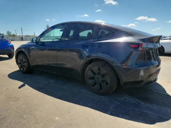 7SAYGDED5RF230457 2024 TESLA MODEL Y - Image 2