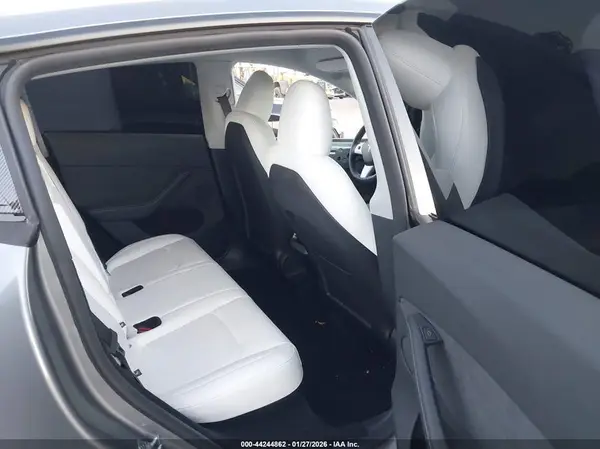 7SAYGDED5SA340914 2025 TESLA MODEL Y - Image 8