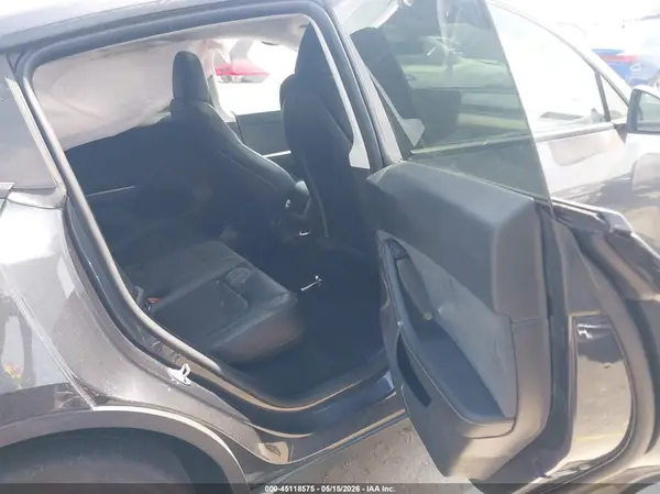 7SAYGDED5SA347359 2025 TESLA MODEL Y - Image 8