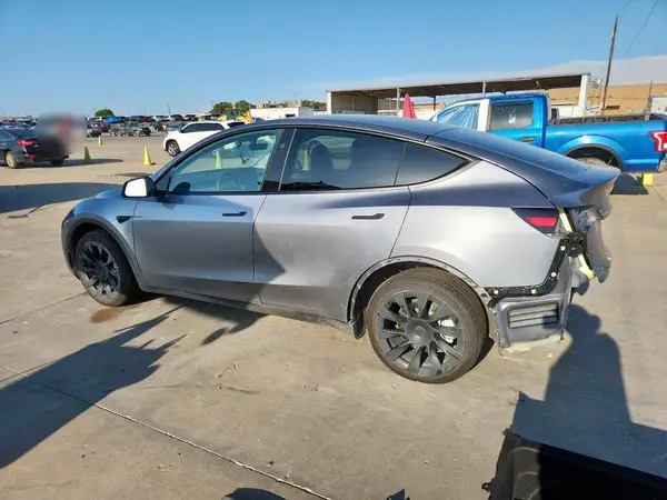7SAYGDED5SA359074 2025 TESLA MODEL Y - Image 2