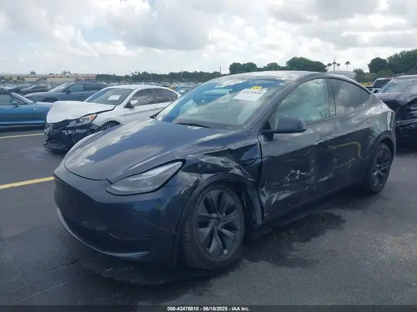 7SAYGDED5SA371404 2025 TESLA MODEL Y - Image 2