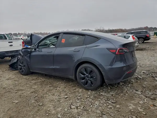 7SAYGDED5SA371466 2025 TESLA MODEL Y - Image 2