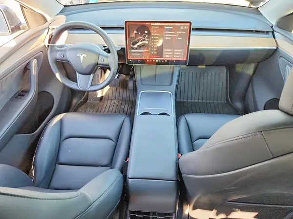 7SAYGDED5SA376697 2025 TESLA MODEL Y - Image 8