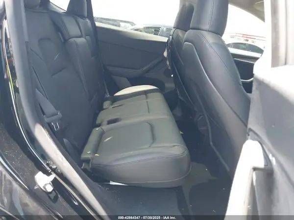 7SAYGDED5SA379499 2025 TESLA MODEL Y - Image 8