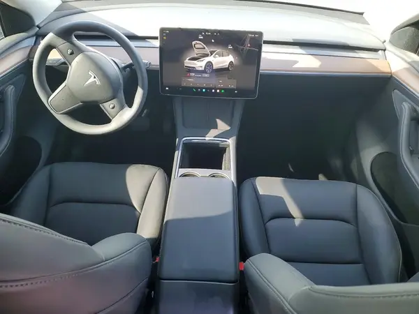 7SAYGDED5SF216144 2025 TESLA MODEL Y - Image 8