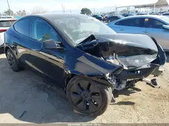 7SAYGDED5SF227130 2025 TESLA MODEL Y