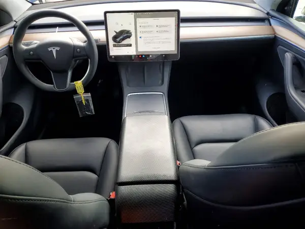 7SAYGDED5SF249158 2025 TESLA MODEL Y - Image 8