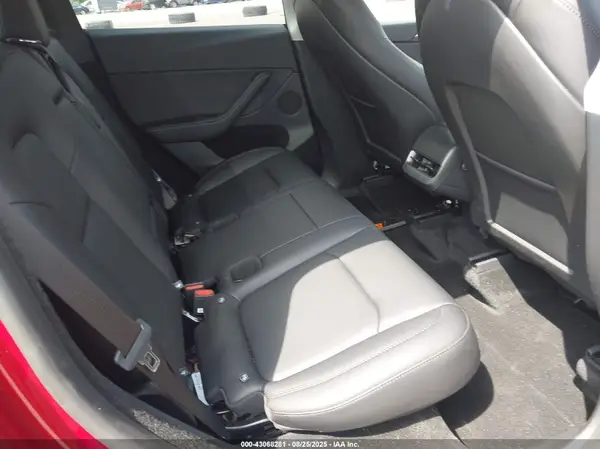 7SAYGDED5SF250598 2025 TESLA MODEL Y - Image 8