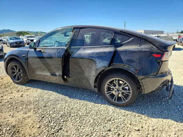 7SAYGDED5SF256191 2025 TESLA MODEL Y - Image 2
